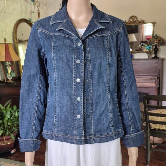 Cold Water Denim Jacket M. EUC - Picture 2 of 9